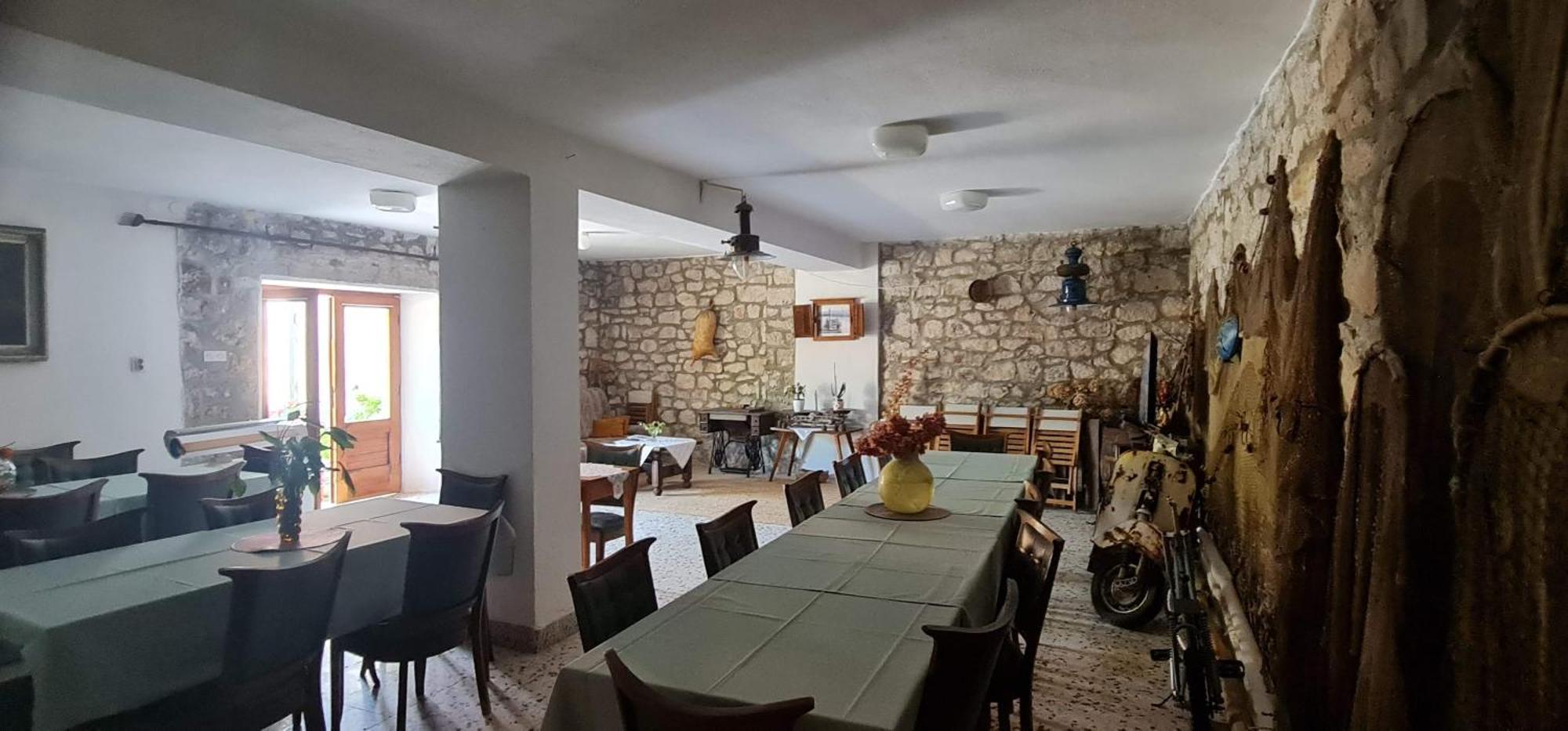 Guesthouse Lidija Sutivan Luaran gambar